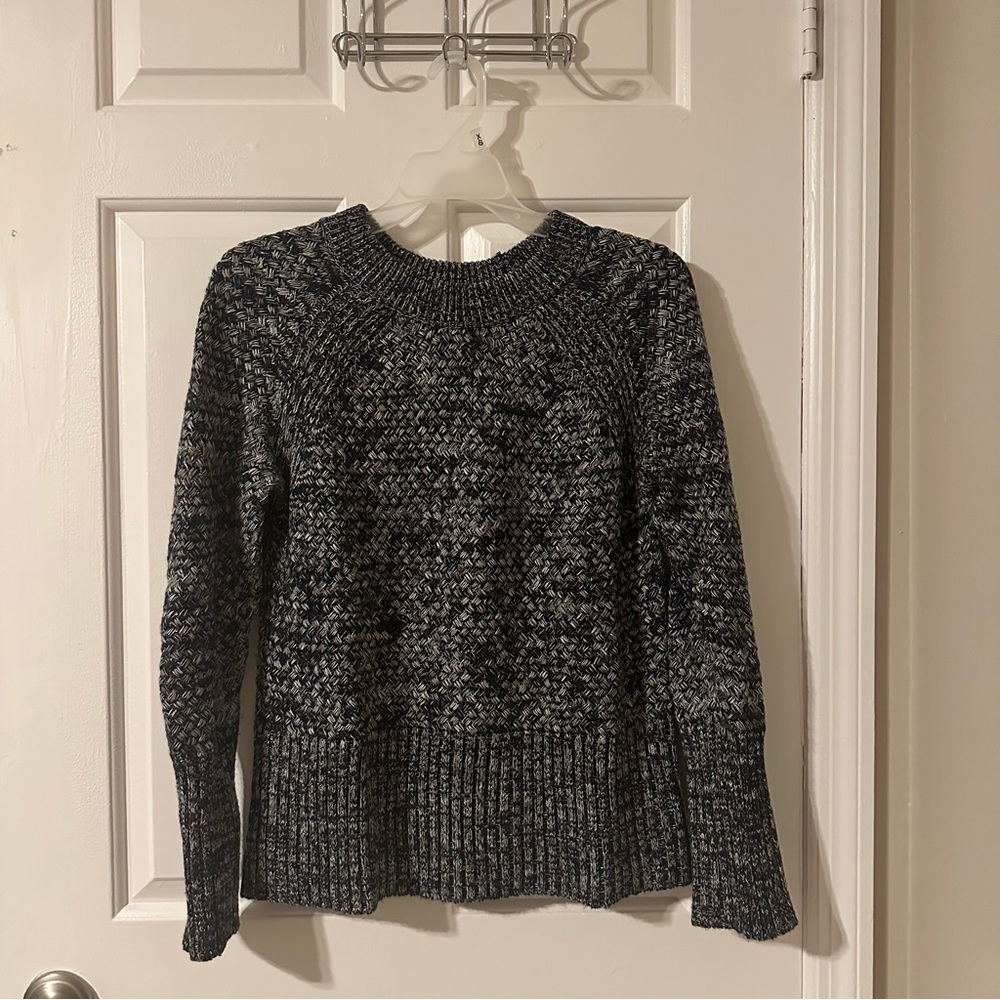 Women's Navy Blue Sweater
